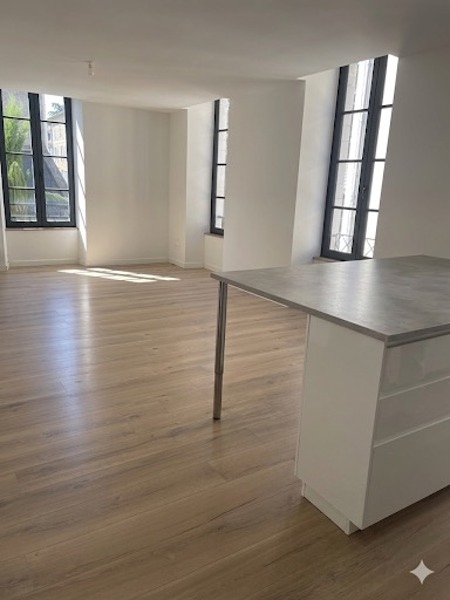 Vente Appartement PAU - 3 pièces -76 m² - (64000)
