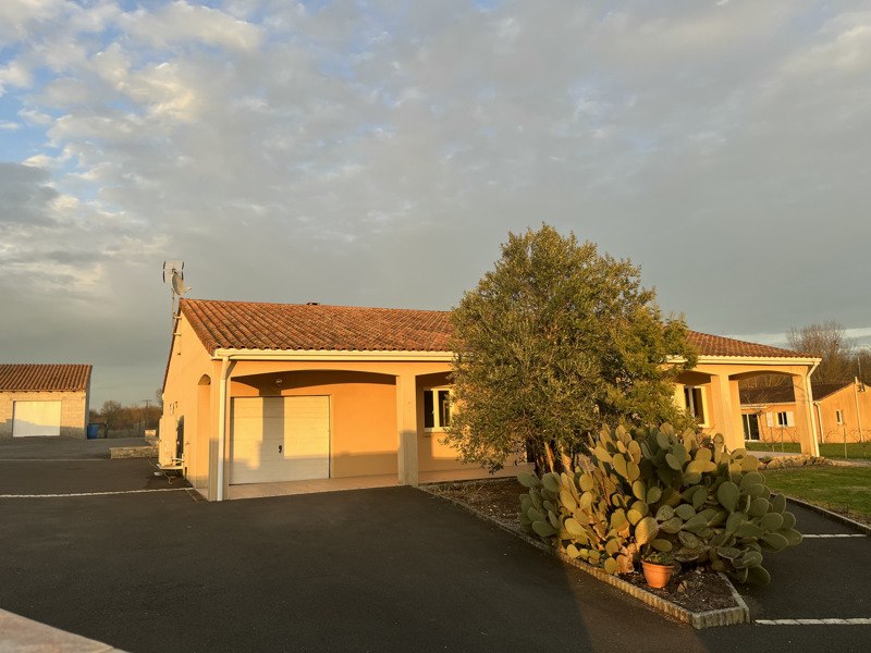 Vente Maison REPARSAC - 6 pièces -134 m² - (16200)
