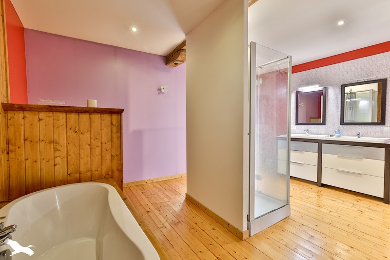 Vente Maison BOURG CHARENTE - 5 pièces -205 m² - (16200)