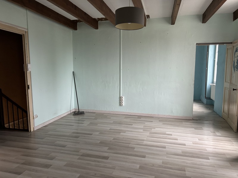 Vente Maison JARNAC - 6 pièces -101 m² - (16200)