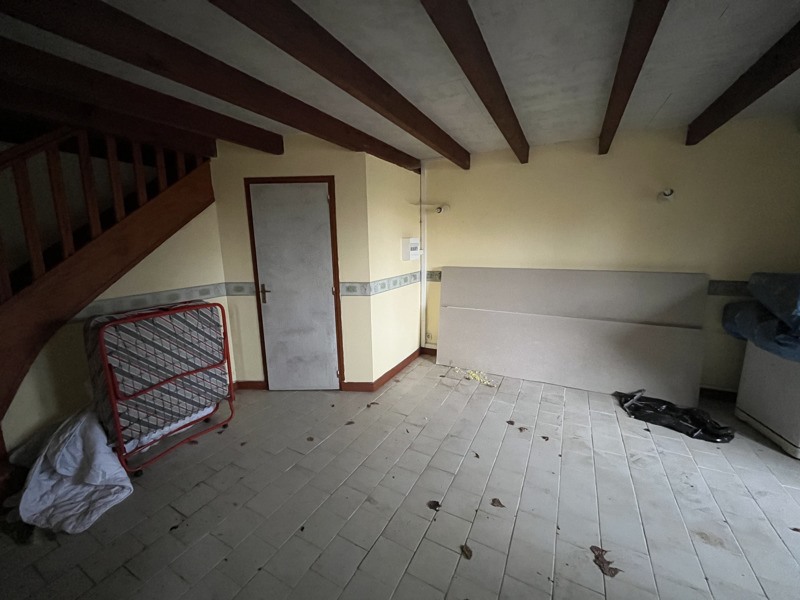 Vente Grange FOUSSIGNAC - 1 pièce -131 m² - (16200)