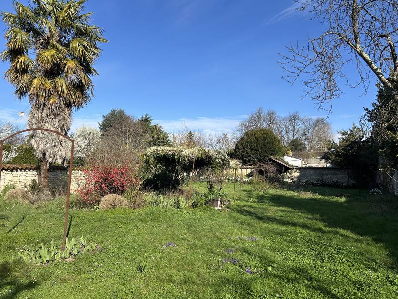 Vente Maison JARNAC - 6 pièces -106 m² - (16200)