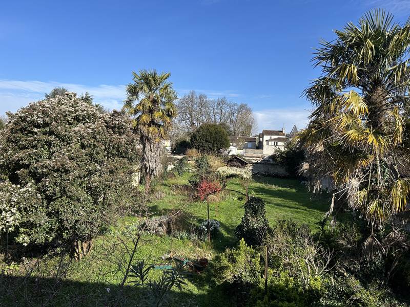 Vente Maison JARNAC - 6 pièces -106 m² - (16200)