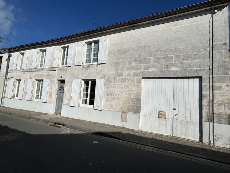 Vente Maison JARNAC - 6 pièces -106 m² - (16200)