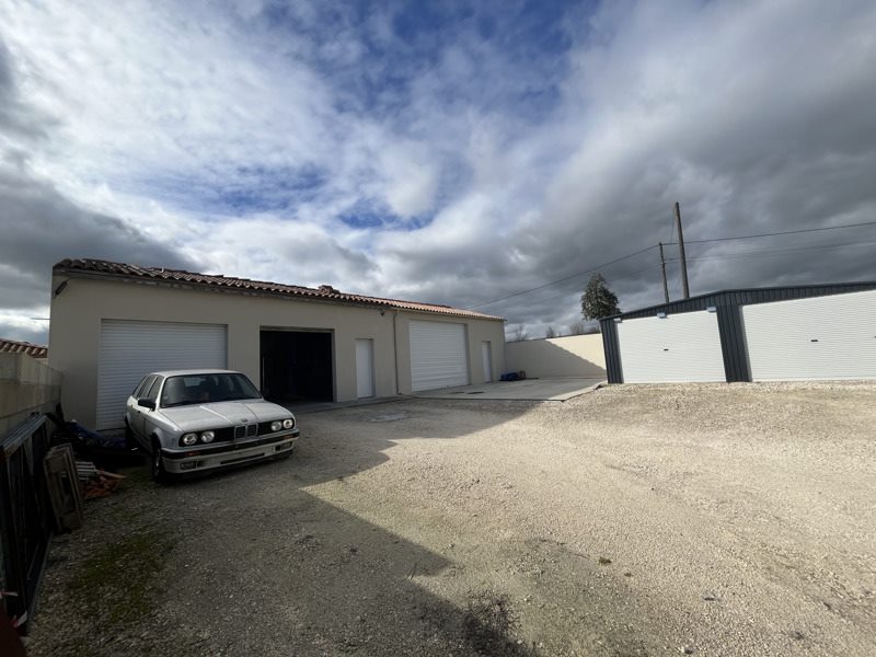 Vente Maison BOURG CHARENTE - 5 pièces -103 m² - (16200)