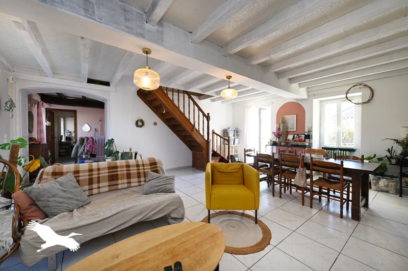 Vente Maison HOULETTE - 5 pièces -168 m² - (16200)