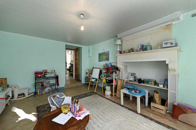 Vente Maison HOULETTE - 5 pièces -168 m² - (16200)