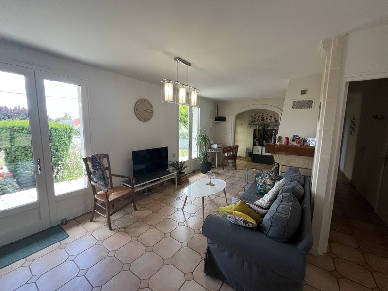 Vente Maison BOURG CHARENTE - 5 pièces -107 m² - (16200)