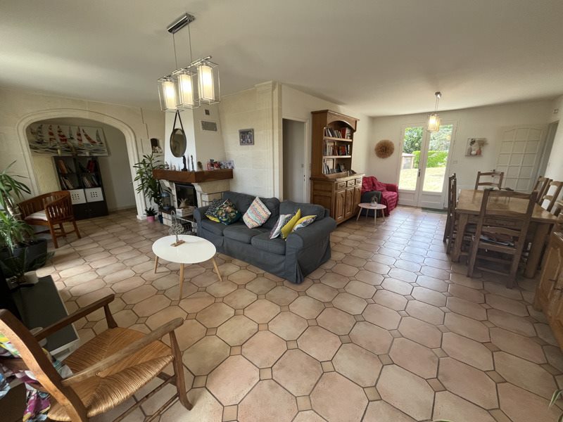 Vente Maison BOURG CHARENTE - 5 pièces -107 m² - (16200)