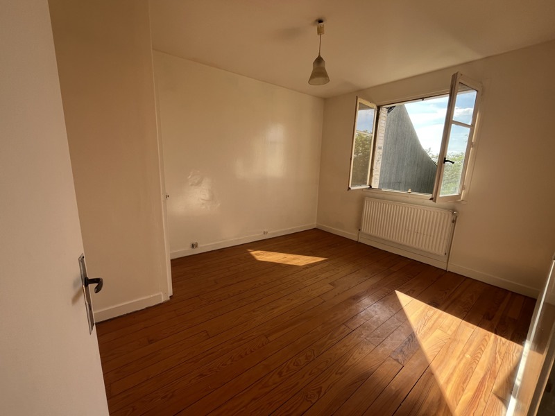 Vente Maison BETZ LE CHATEAU - 5 pièces -120 m² - (37600)
