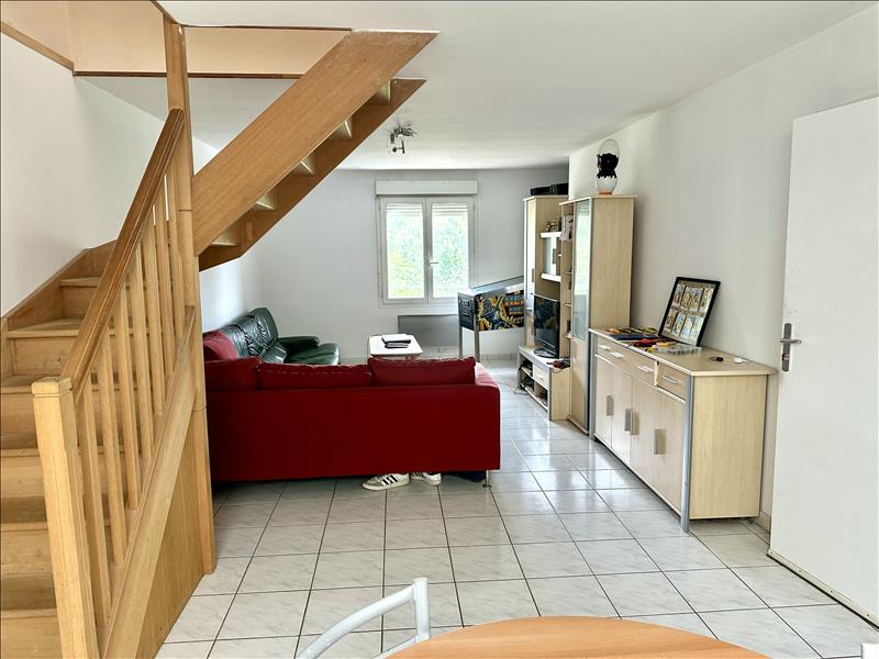 Immeuble 3 pièces 105 m² · à Rochecorbon · 105 m² · 223 650 €