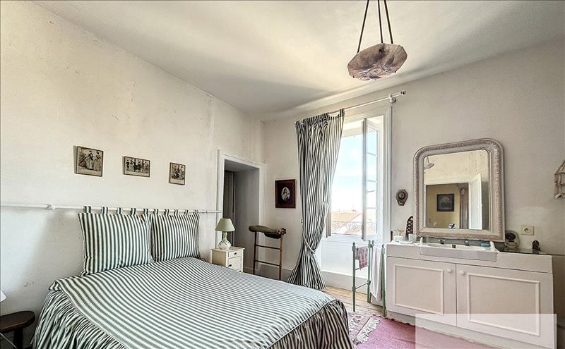 Vente Maison BEAUFOU - 8 pièces -232,6 m² - (85170)