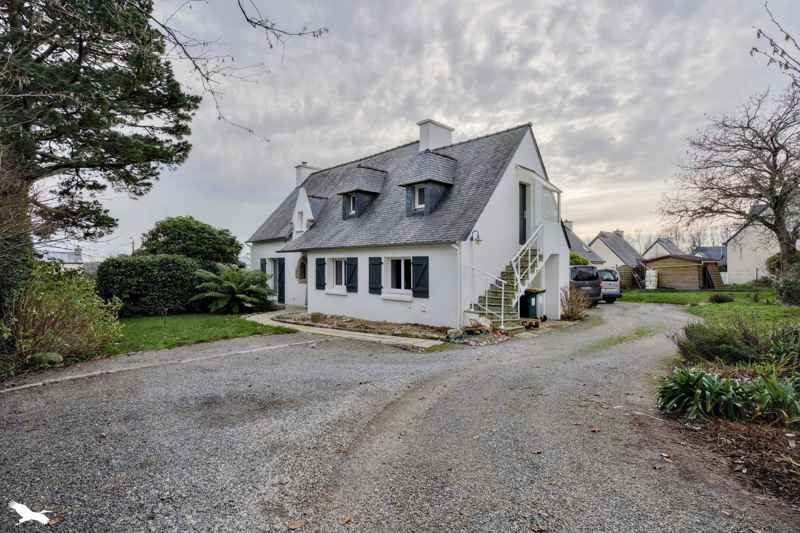 Vente Maison LE RELECQ KERHUON - 7 pièces -115 m² - (29480)