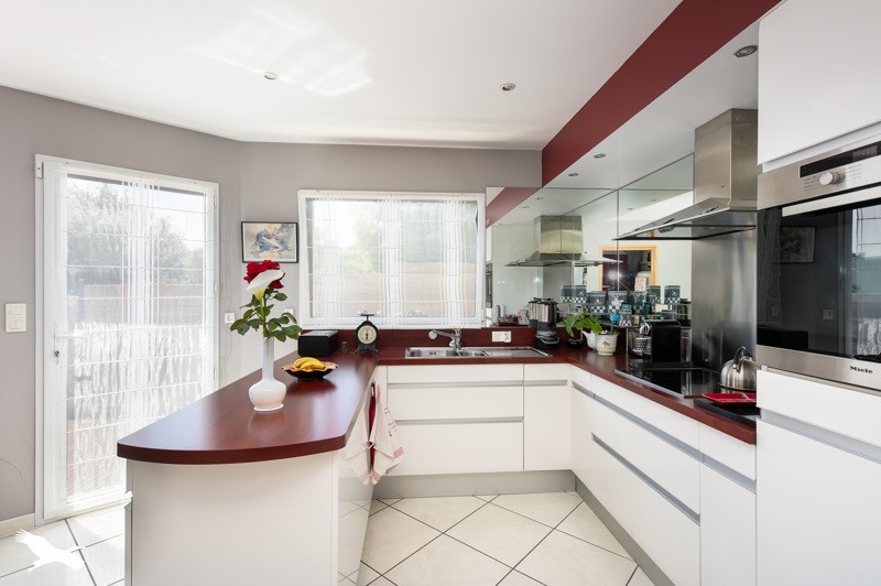 Vente Maison LE RELECQ KERHUON - 6 pièces -140 m² - (29480)