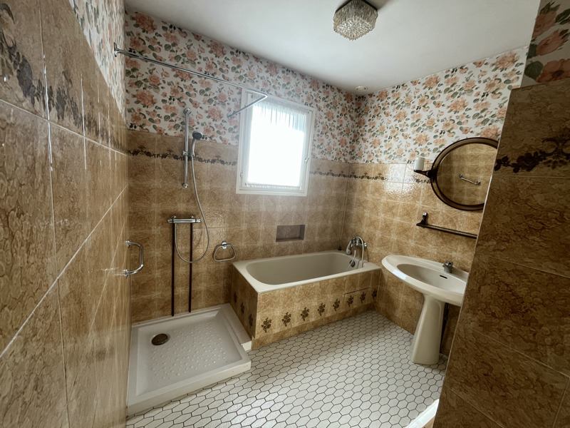 Vente Maison CHATEAU RENAULT - 4 pièces -110 m² - (37110)