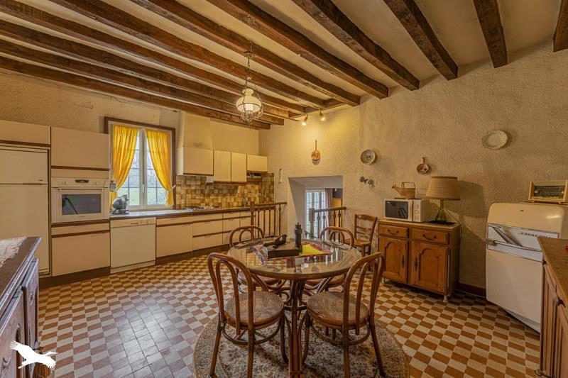 Vente Maison MONTROUVEAU - 6 pièces -190 m² - (41800)