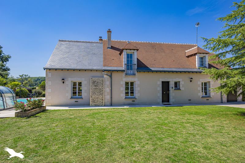 Vente Maison NEUILLE LE LIERRE - 7 pièces -201 m² - (37380)