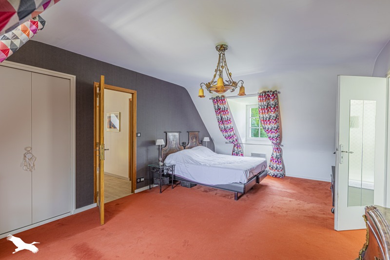 Vente Maison NEUILLE LE LIERRE - 7 pièces -201 m² - (37380)