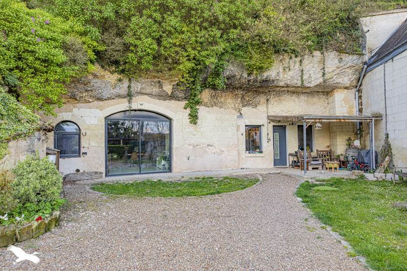 Vente Maison REUGNY - 5 pièces -250 m² - (37380)