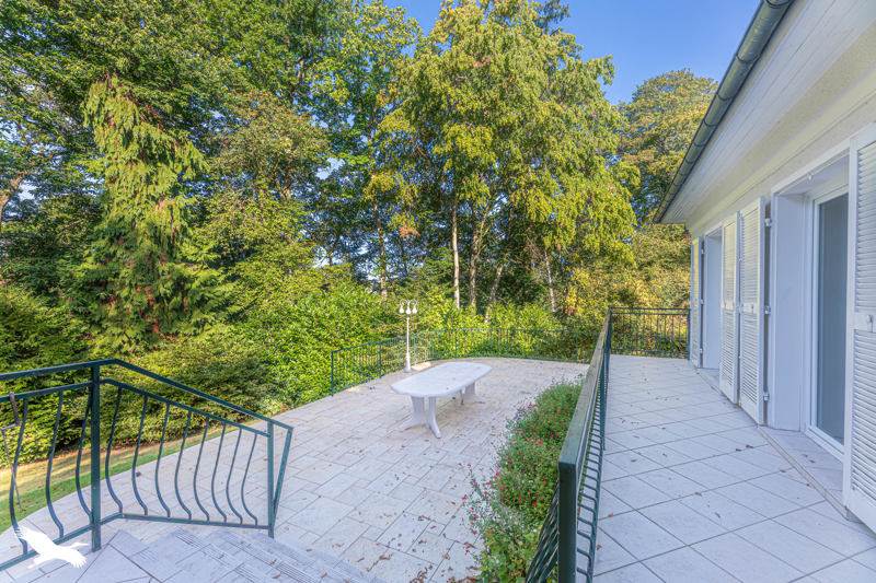 Vente Maison CHATEAU RENAULT - 7 pièces -194 m² - (37110)