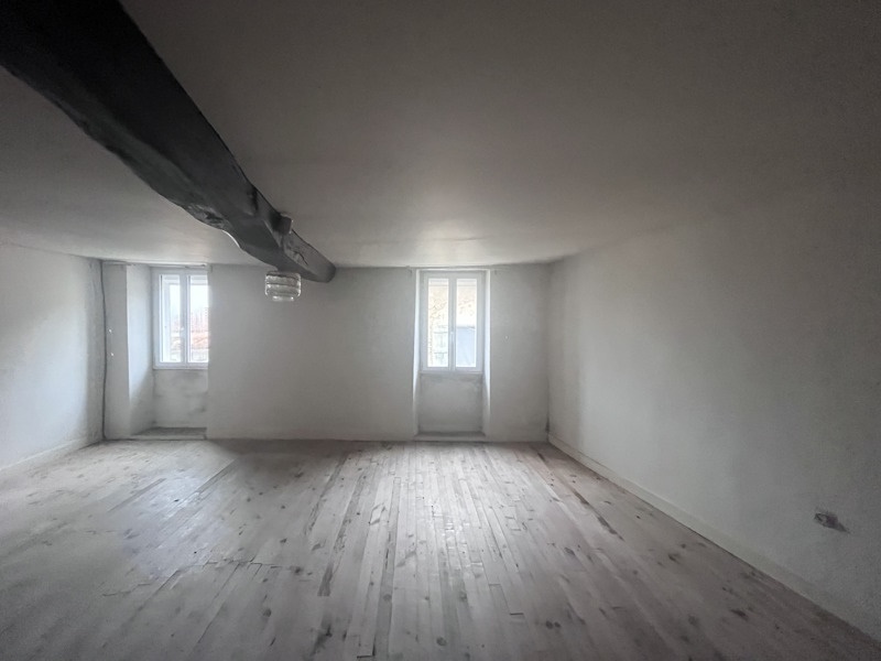 Vente Maison MONTMOREAU - 4 pièces -120 m² - (16190)