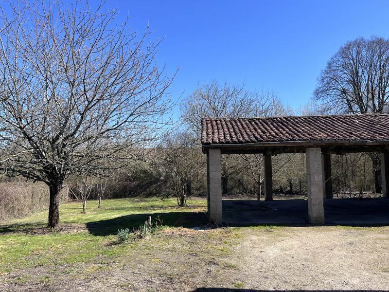 Vente Maison MONTMOREAU - 6 pièces -112 m² - (16190)