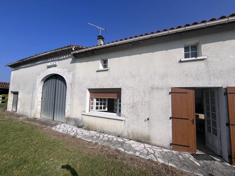 Vente Maison BORS DE MONTMOREAU - 3 pièces -70 m² - (16190)