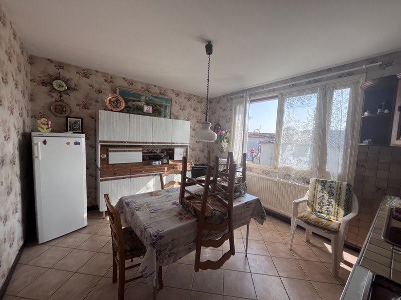 Vente Maison BORS DE MONTMOREAU - 5 pièces -170 m² - (16190)