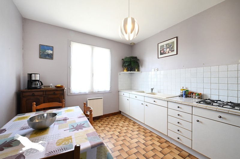 Vente Maison MONTMOREAU - 5 pièces -125 m² - (16190)