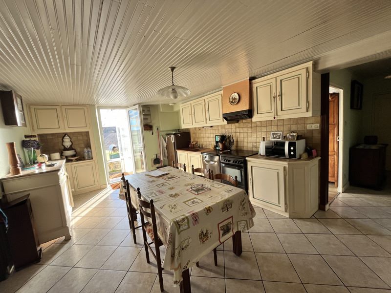 Vente Maison BORS DE MONTMOREAU - 4 pièces -111 m² - (16190)