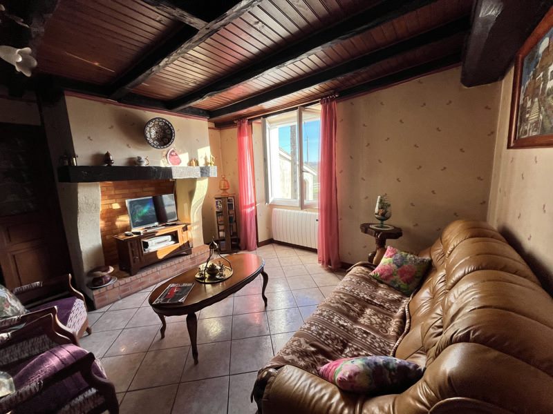 Vente Maison BORS DE MONTMOREAU - 4 pièces -111 m² - (16190)