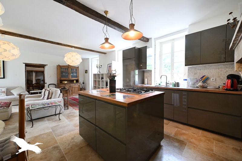Vente Maison JUIGNAC - 5 pièces -161 m² - (16190)
