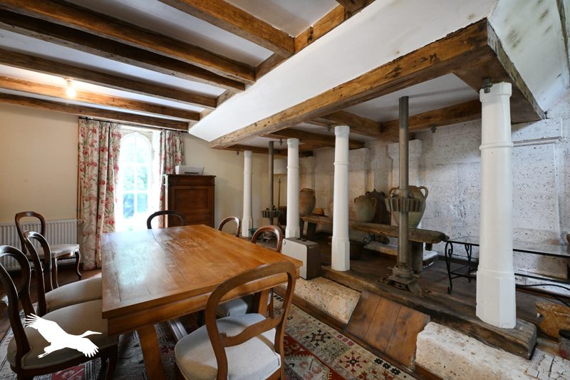 Vente Maison JUIGNAC - 5 pièces -161 m² - (16190)