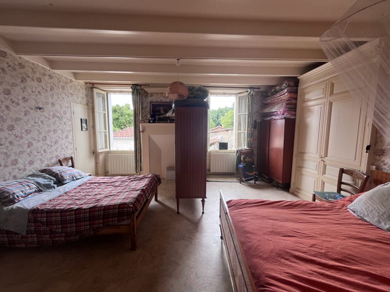 Vente Maison BORS DE MONTMOREAU - 5 pièces -113 m² - (16190)