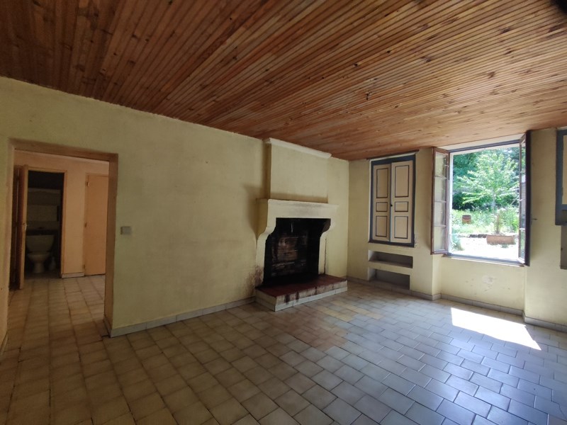 Vente Maison CHADURIE - 4 pièces -132 m² - (16250)