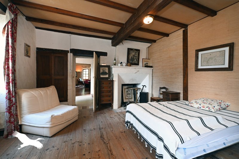Vente Maison CHADURIE - 7 pièces -224 m² - (16250)