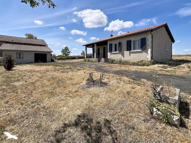 Vente Maison ST SEVERIN - 4 pièces -80 m² - (16390)