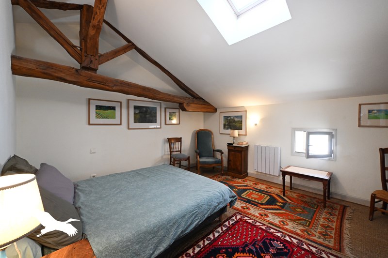 Vente Maison Montmoreau - 6 pièces -247 m² - (16190)