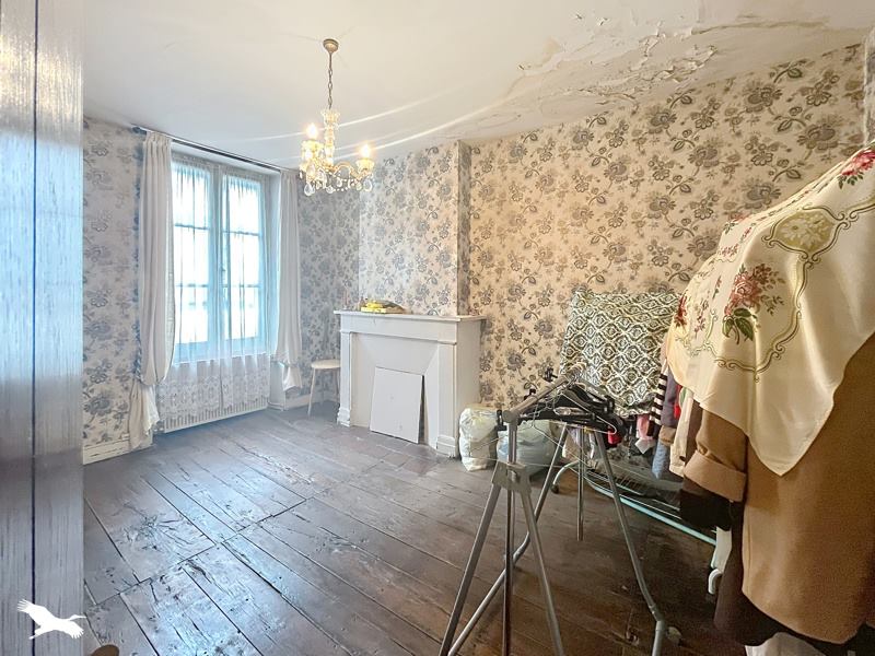 Vente Maison Montmoreau - 3 pièces -120 m² - (16190)