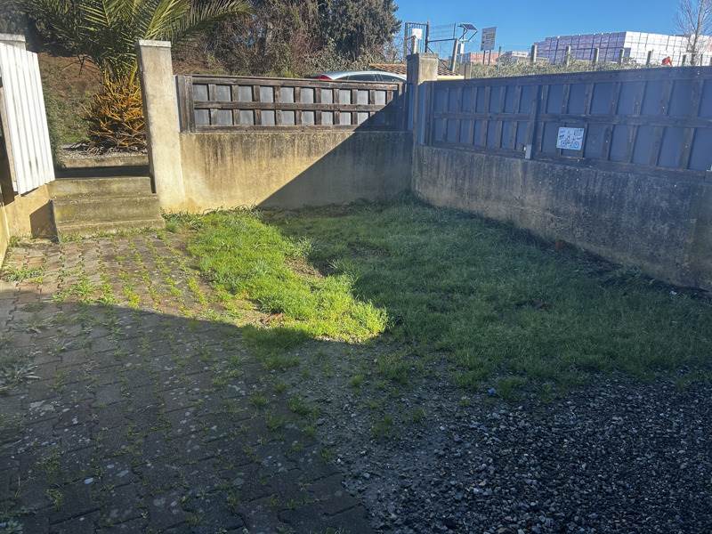 Vente Immeuble LASBORDES - -  215 m² - (11400)