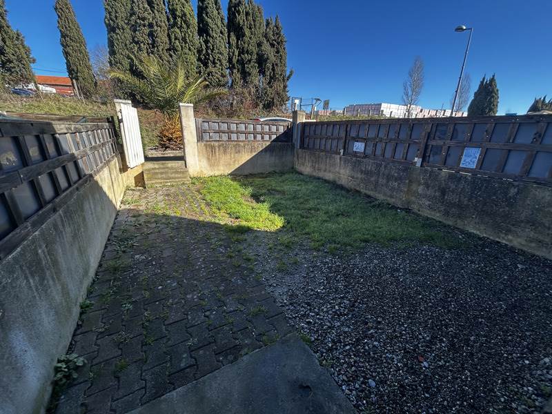 Vente Immeuble LASBORDES - -  215 m² - (11400)