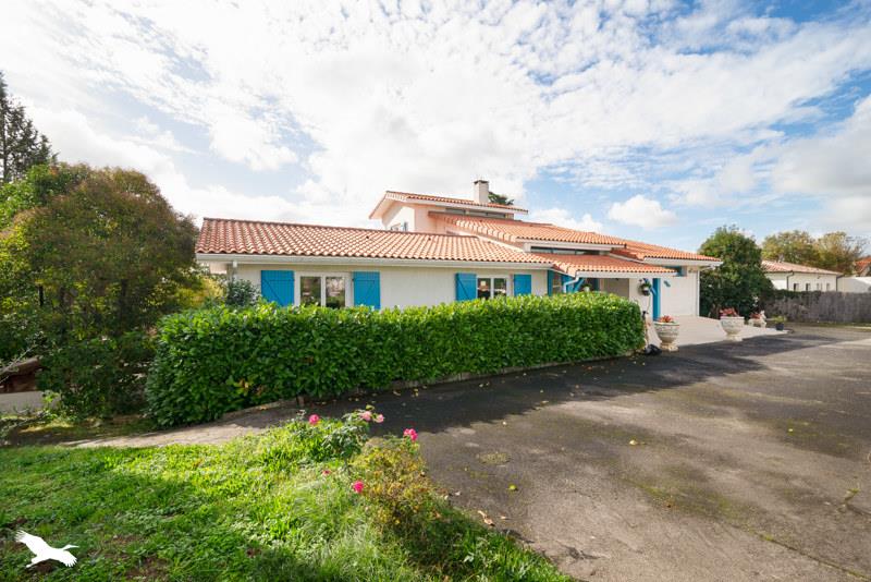 Vente Maison ST RUSTICE - 8 pièces -345 m² - (31620)