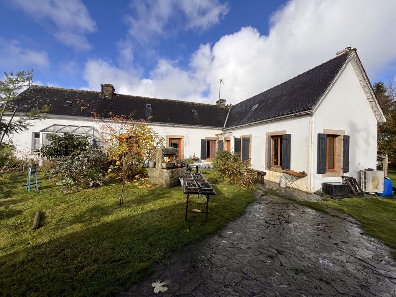 Maison 4 pièces 95 m² · à Lanvénégen · 95 m² · 164 300 €