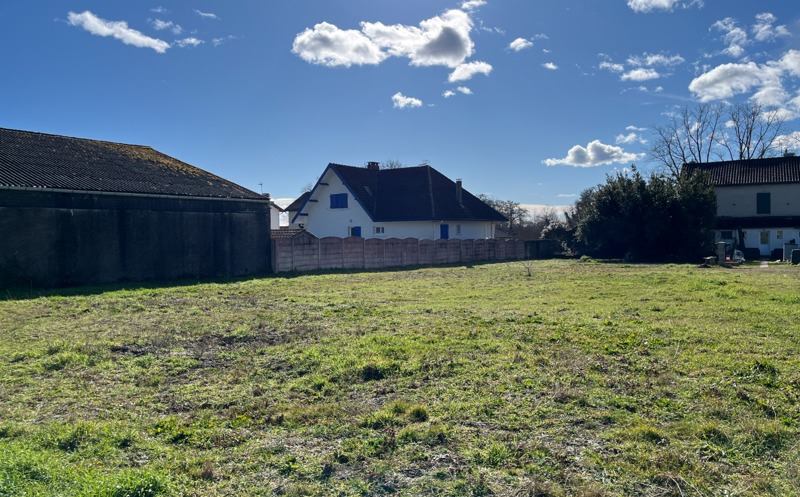 Vente Terrain YGOS ST SATURNIN - -734 m² - (40110)