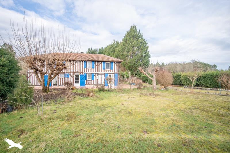 Maison 3 pièces 179 m² · à Luglon · 179 m² · 185 000 €