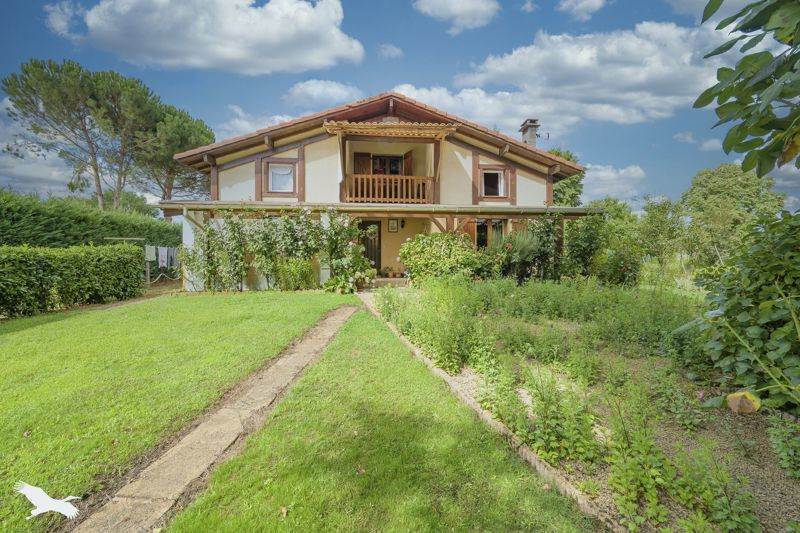 Vente Maison Morcenx-la-Nouvelle - 7 pièces -169 m² - (40110)