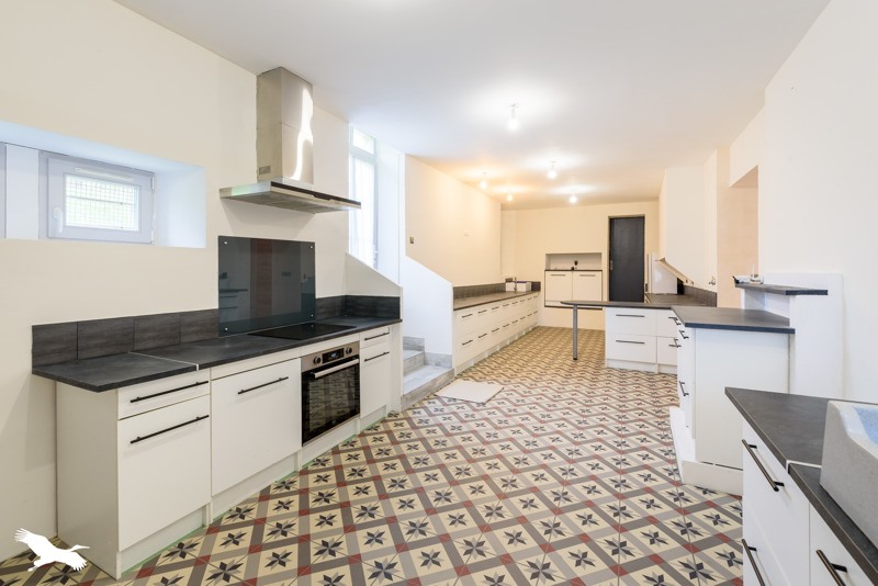 Vente Maison ROQUEFORT - 8 pièces -380 m² - (40120)