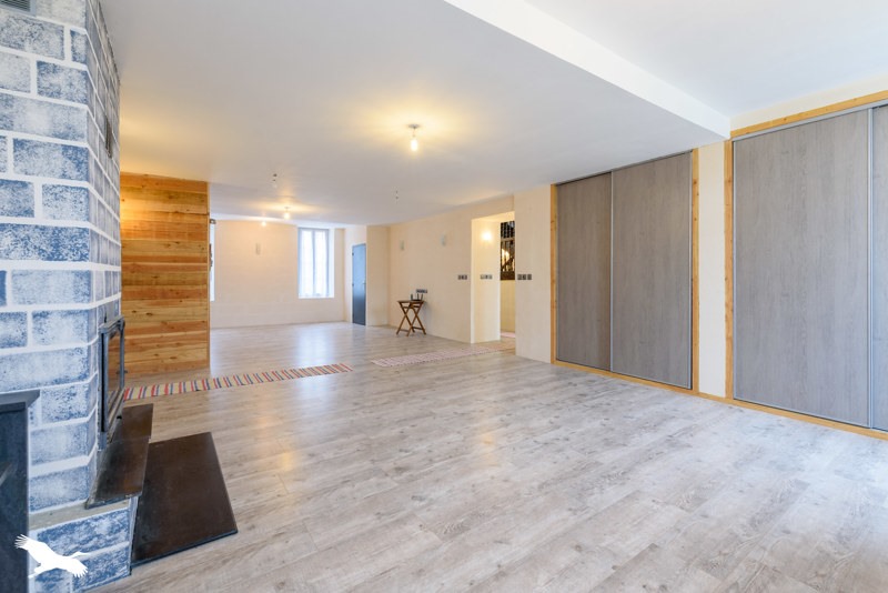 Vente Maison ROQUEFORT - 8 pièces -380 m² - (40120)