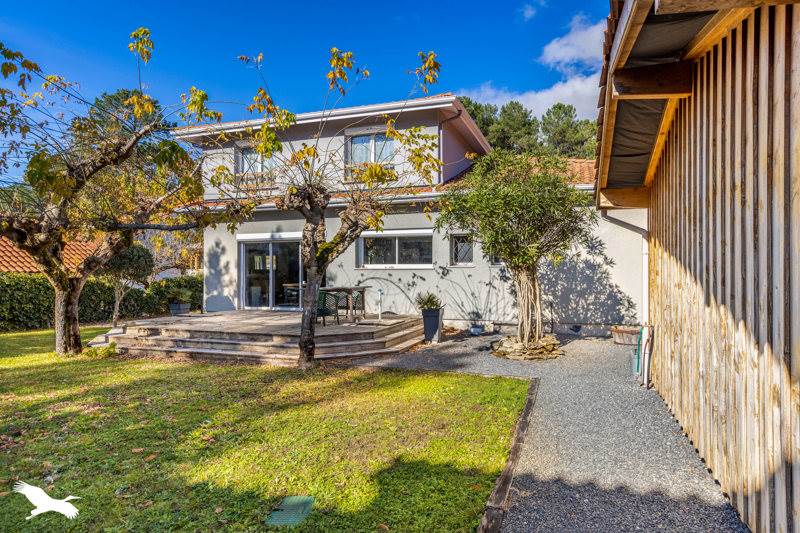 Vente Maison LEGE CAP FERRET - 7 pièces -160 m² - (33950)