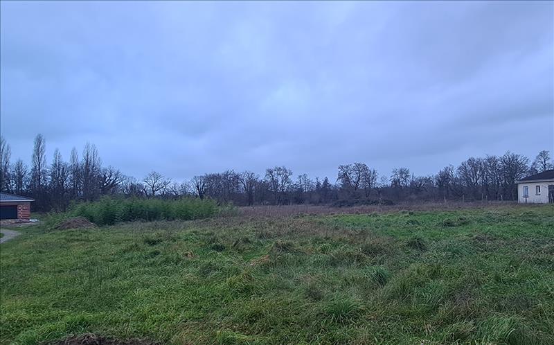 Vente Terrain MENESPLET - -6314 m² - (24700)